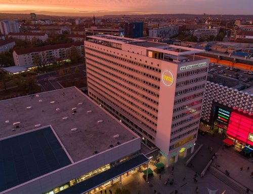 Leuchtwerbung und Außenwerbung für The Student Hotel Dresden